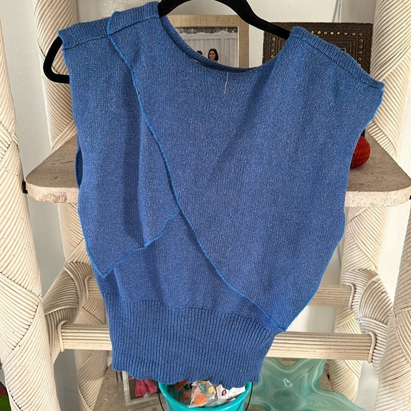 Vintage blue sleeve less top - Picture 4 of 5